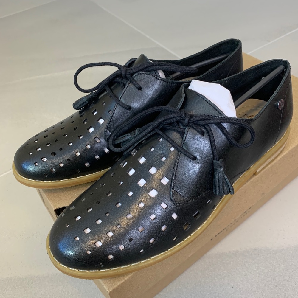 Hush Puppies Black Leather Perforated Oxford - Picture 5 of 10